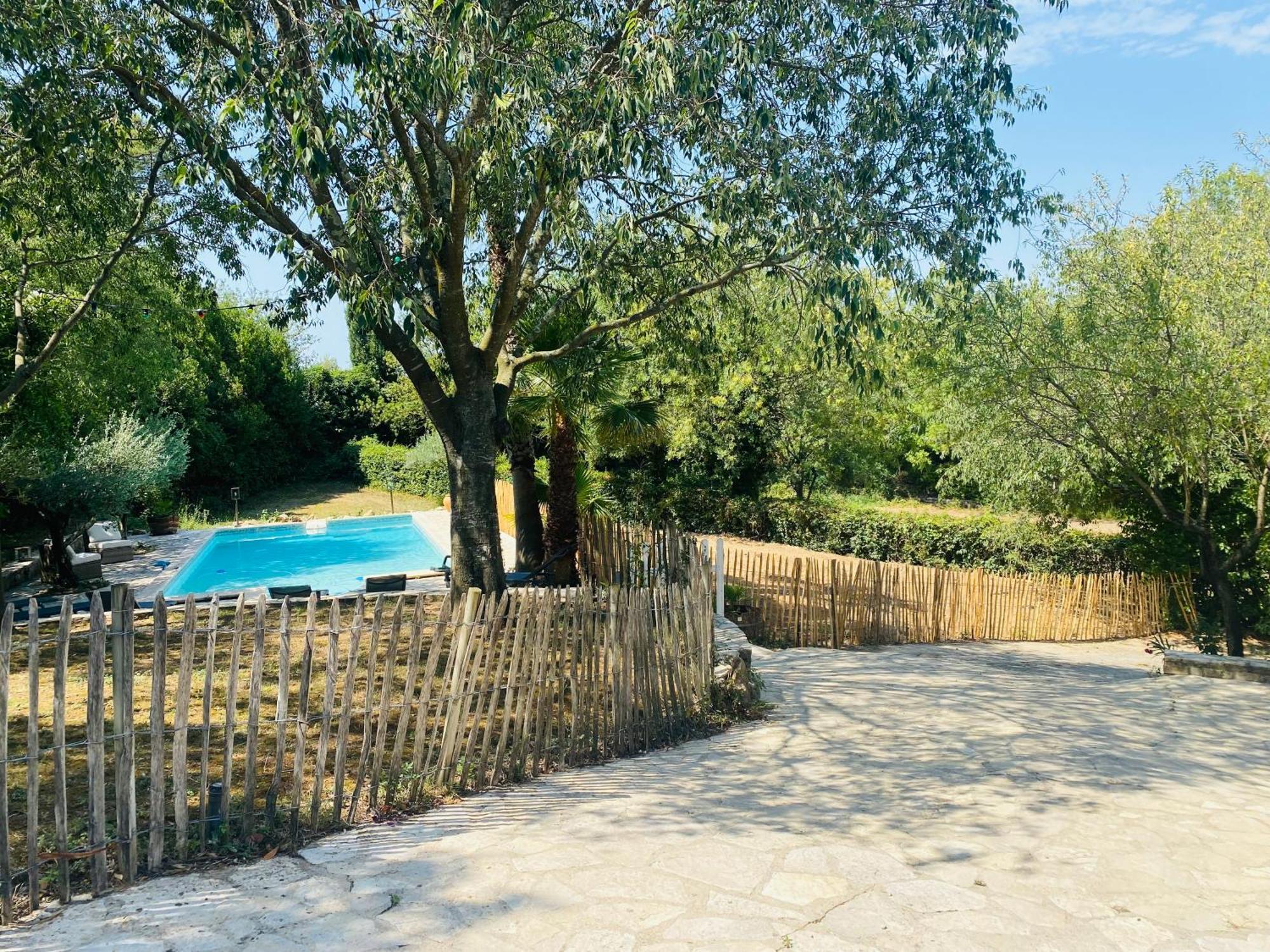 Magnifique Villa Typique Du Sud Avec Piscine Privee Et Jardin Mediterraneen Saint-Vincent-de-Barbeyrargues Экстерьер фото